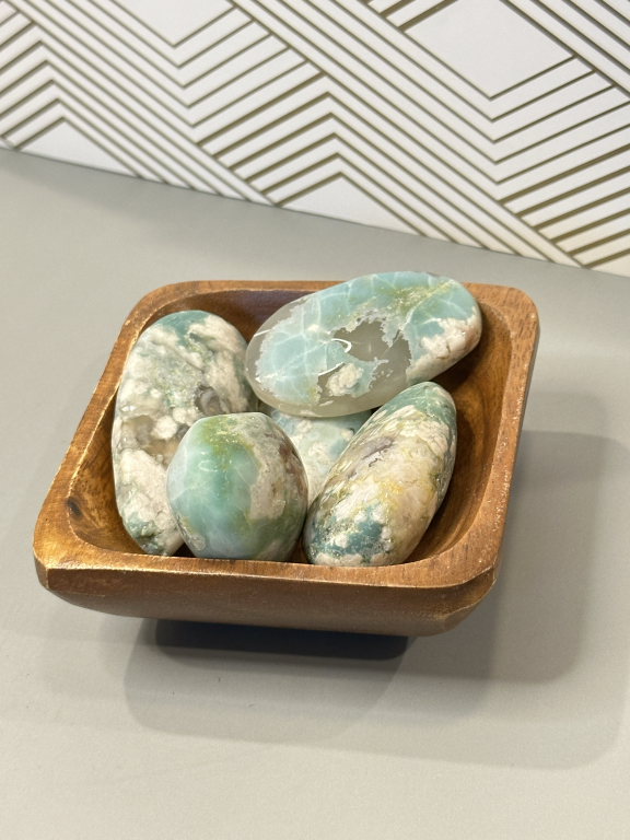 Green Flower Agate Palm Stone: Growth, Harmony & Heart-Centered Healing