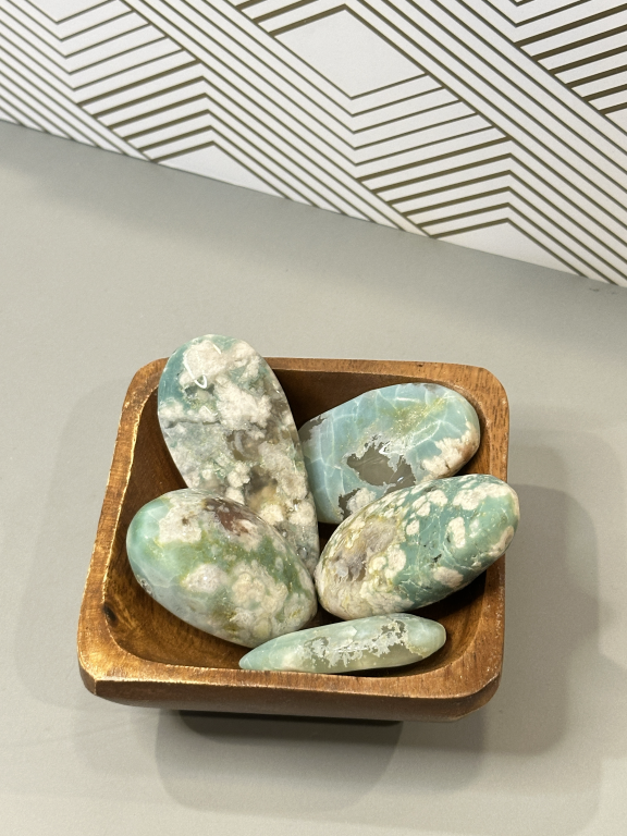 Green Flower Agate Palm Stone: Growth, Harmony & Heart-Centered Healing