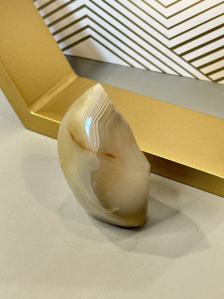 Botswana Agate Flame: Emotional Balance & Gentle Grounding