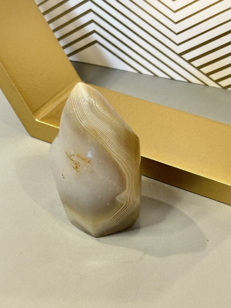 Botswana Agate Flame: Emotional Balance & Gentle Grounding
