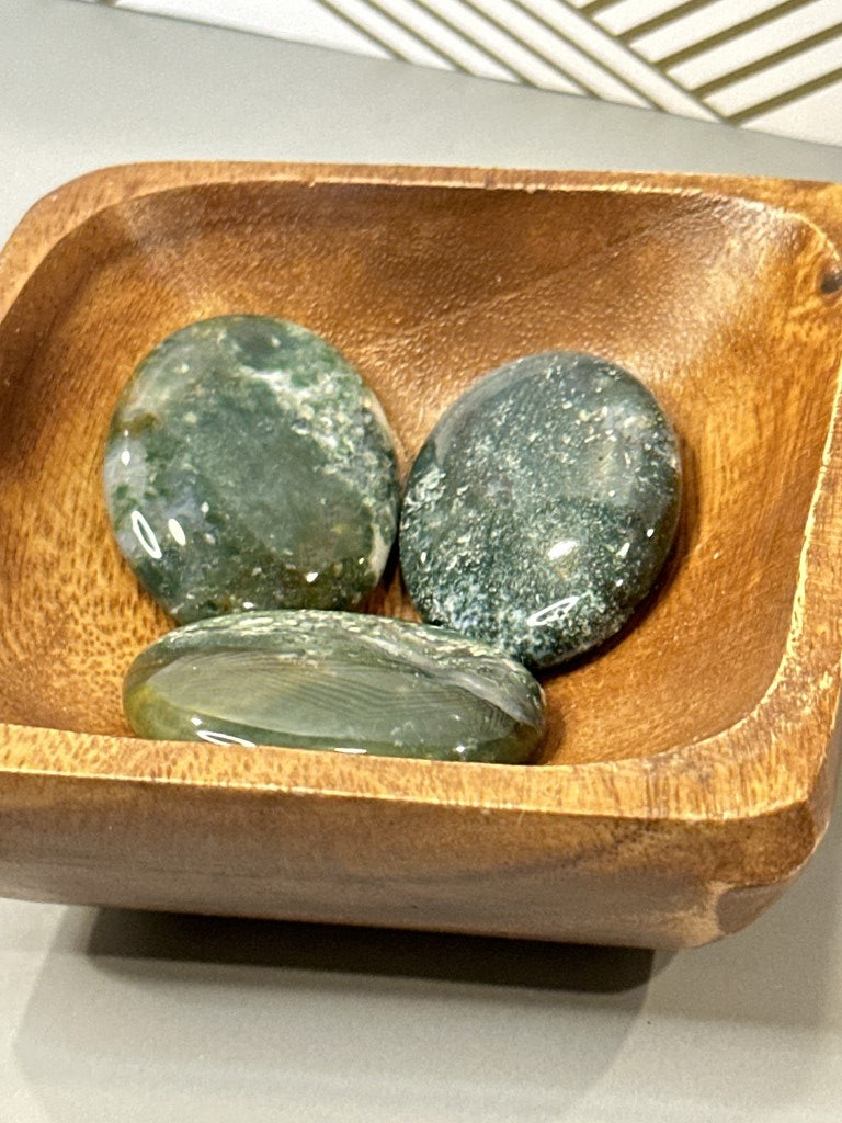 Moss Agate Palm Stone: Grounding, Growth & Emotional Renewal