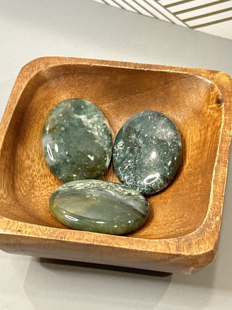 Moss Agate Palm Stone: Grounding, Growth & Emotional Renewal
