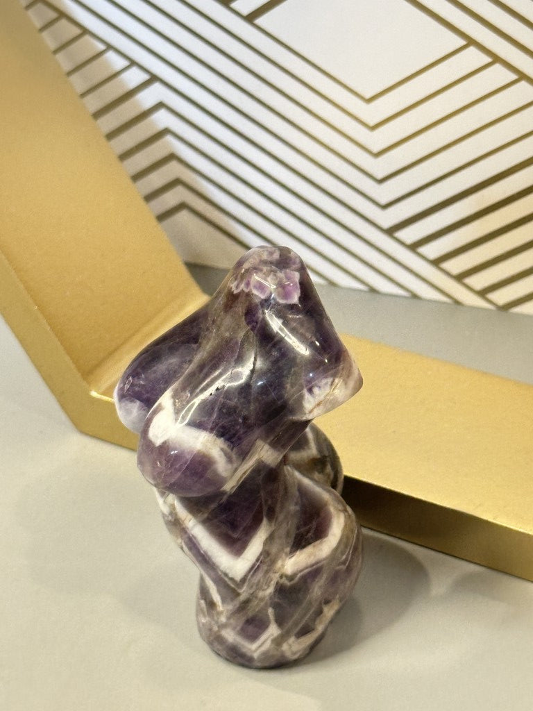 Chevron Amethyst Goddess Figurine: Divine Intuition & Inner Harmony
