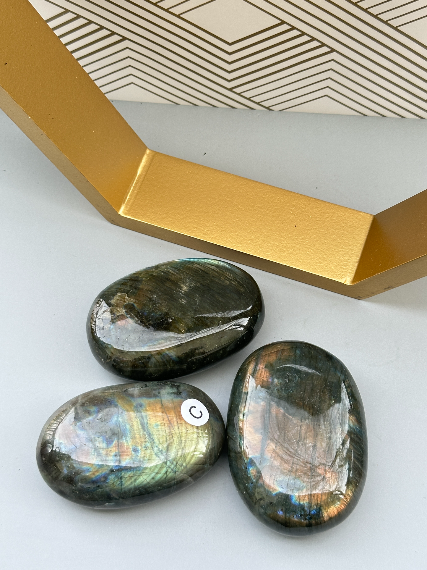 Labradorite Palm Stone Jumbo 89mm | Third Eye Throat Chakra | Intuition Protection Transformation Stone