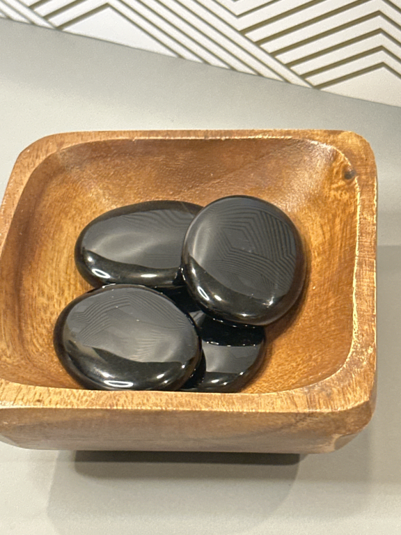 Obsidian Palm Stone – Ground, Shield, and Release