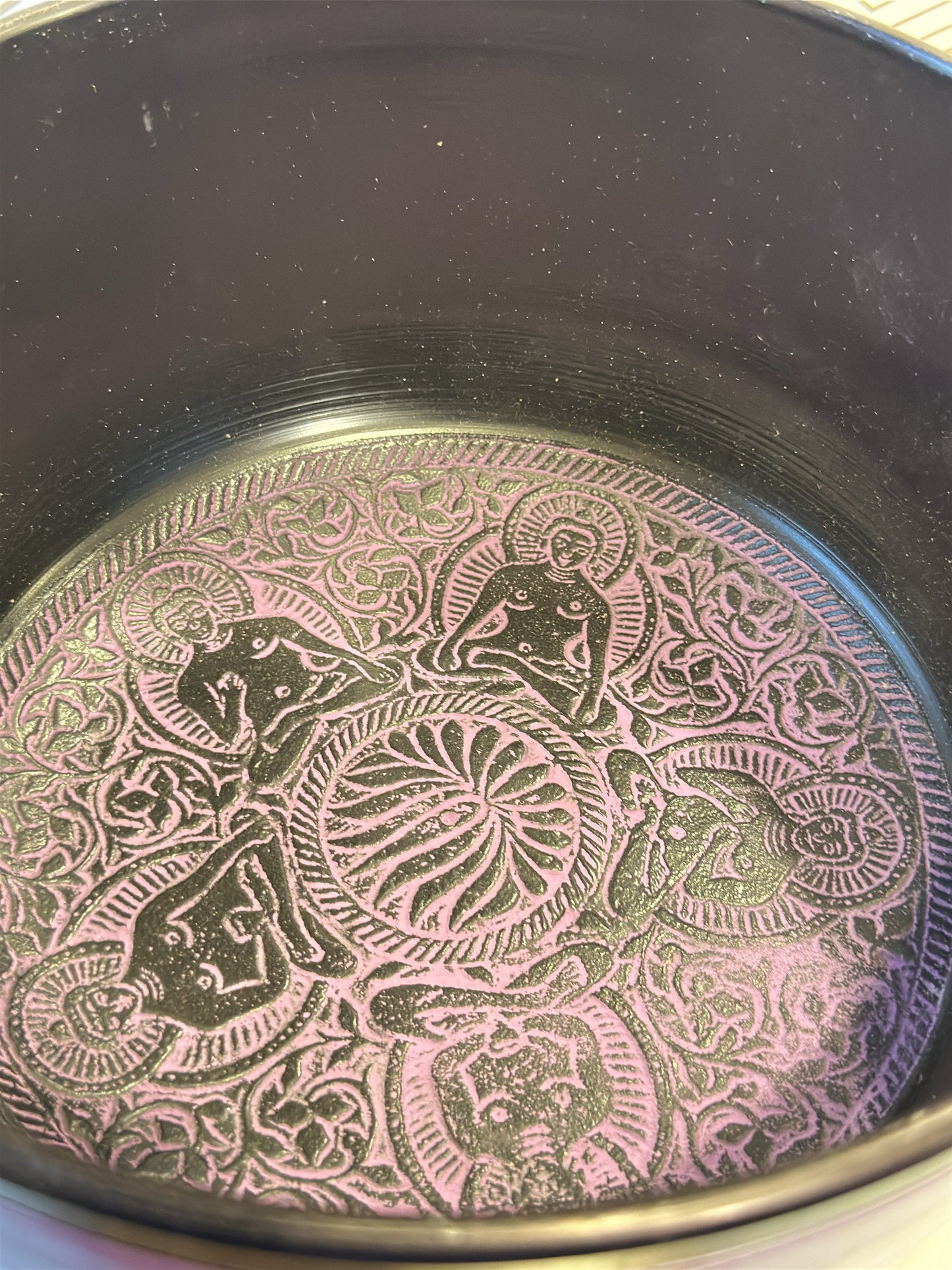 9.5" Singing Bowl: Elevate Your Sound Healing Practice - Margeaux's Majestic Crystals