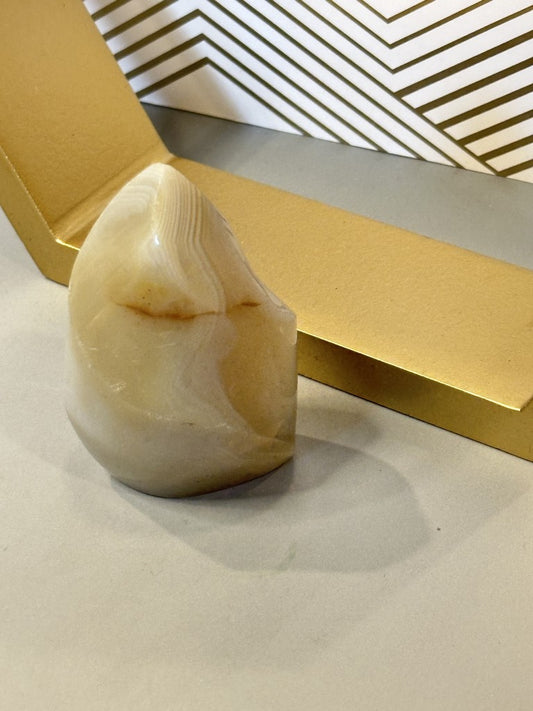Botswana Agate Flame: Emotional Balance & Gentle Grounding