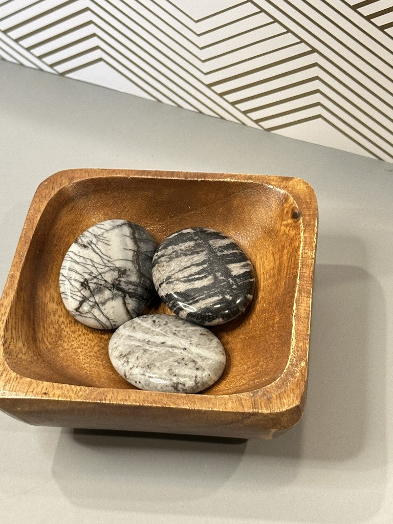 Spider Web Jasper Palm Stone: Calm the Mind, Weave Inner Peace A Stone of Serenity, Connection & Centering