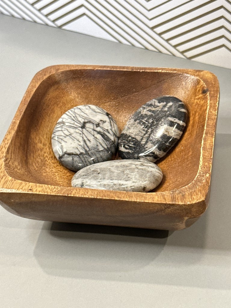 Spider Web Jasper Palm Stone: Calm the Mind, Weave Inner Peace A Stone of Serenity, Connection & Centering