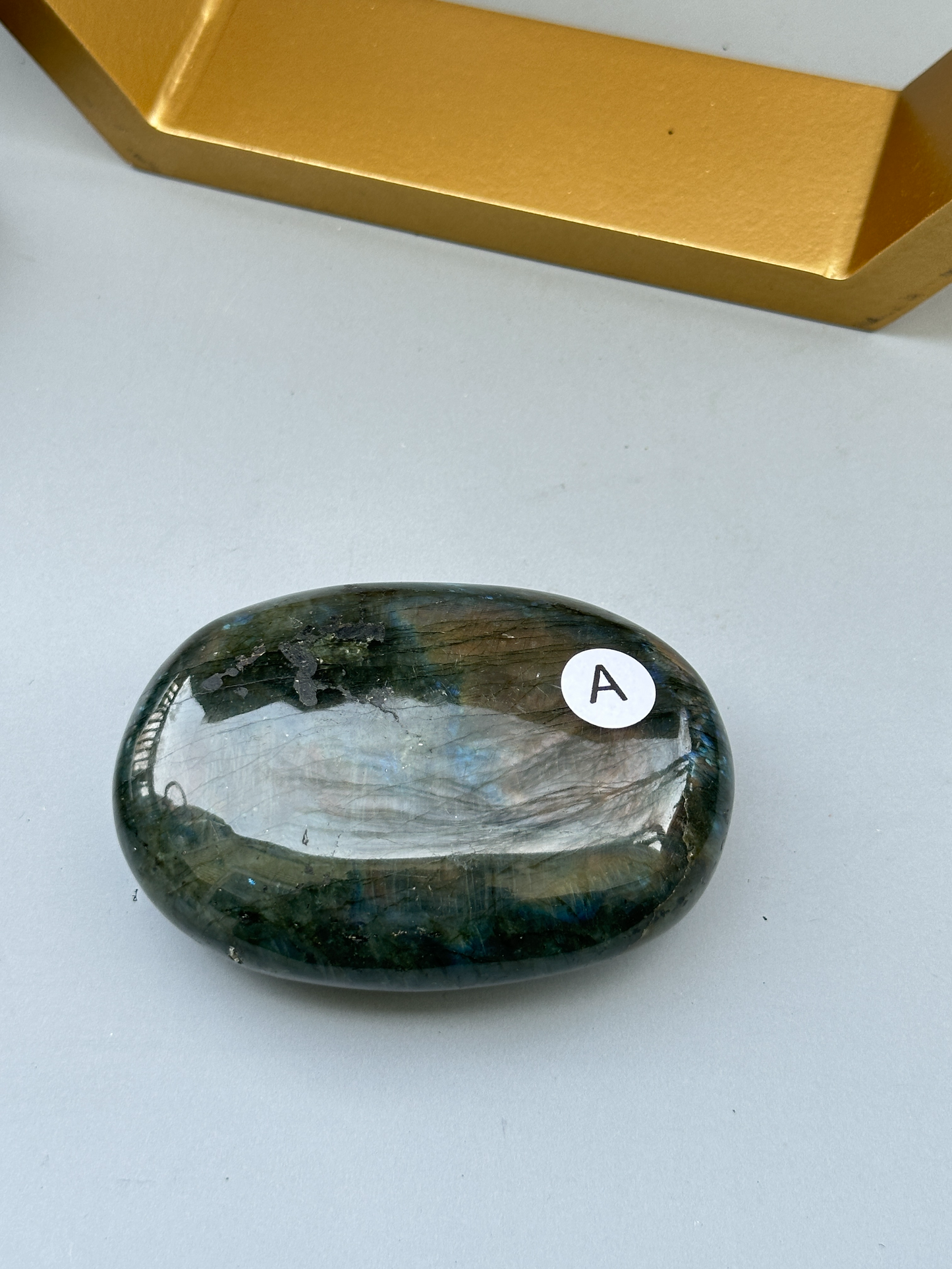 Labradorite Palm Stone Jumbo 89mm | Third Eye Throat Chakra | Intuition Protection Transformation Stone