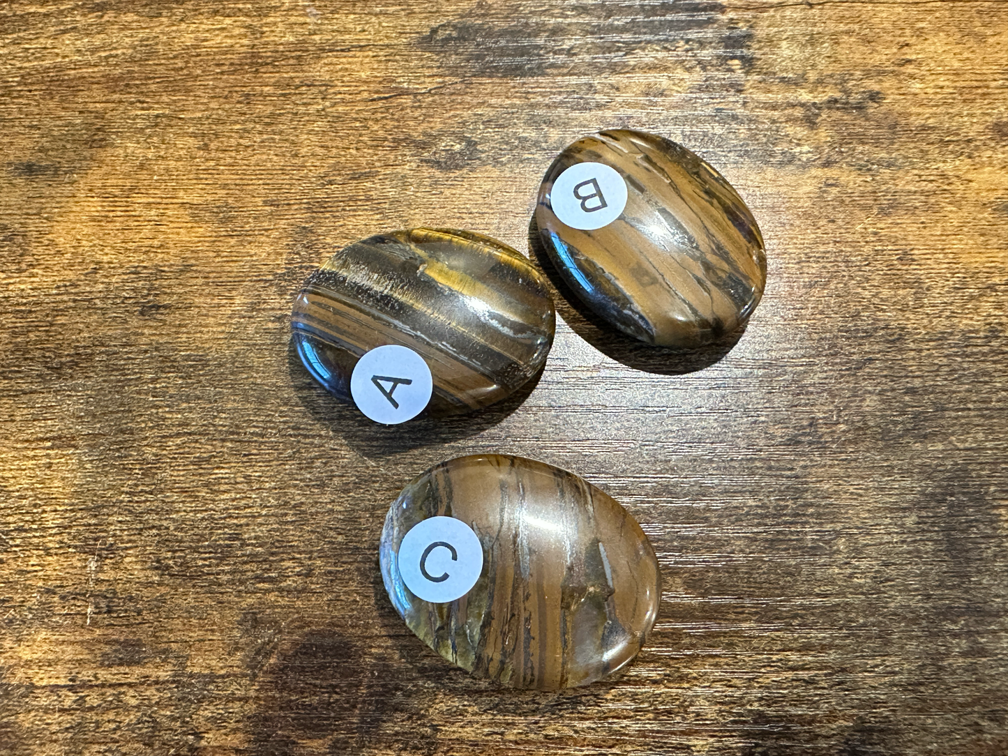 Tiger's Eye Palm Stone 44mm | Solar Plexus Root Chakra | Courage Confidence Focus Grounding Stone